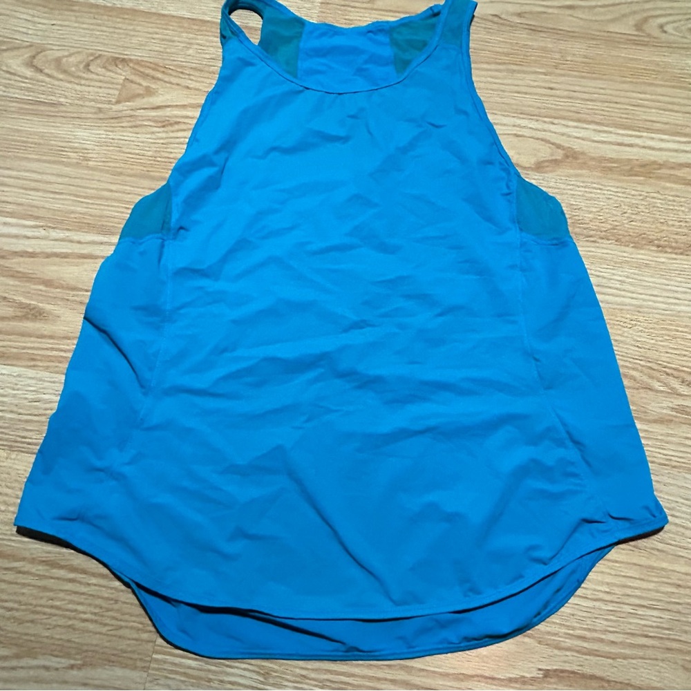 Zyia active atomic blue panel mesh tank medium